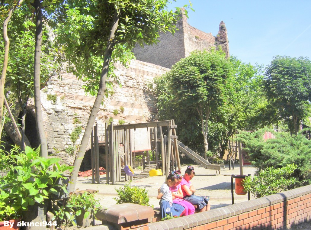 Ayvansaray Mahallesi Fatih İstanbul (2009)