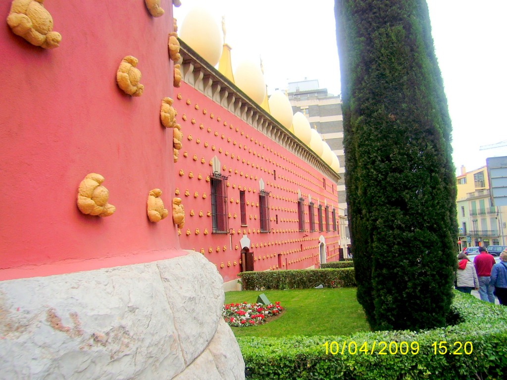 Dali Theatre Museum İspanya