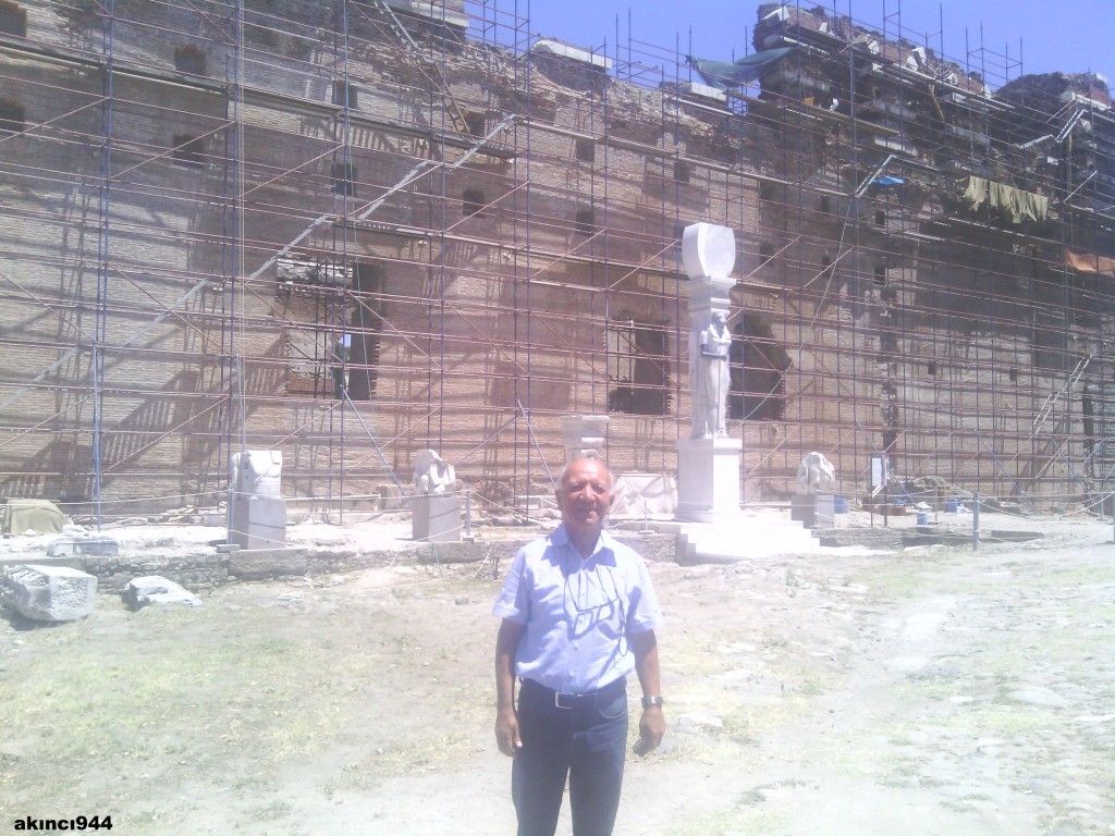 Kızıl Avlu Bergama