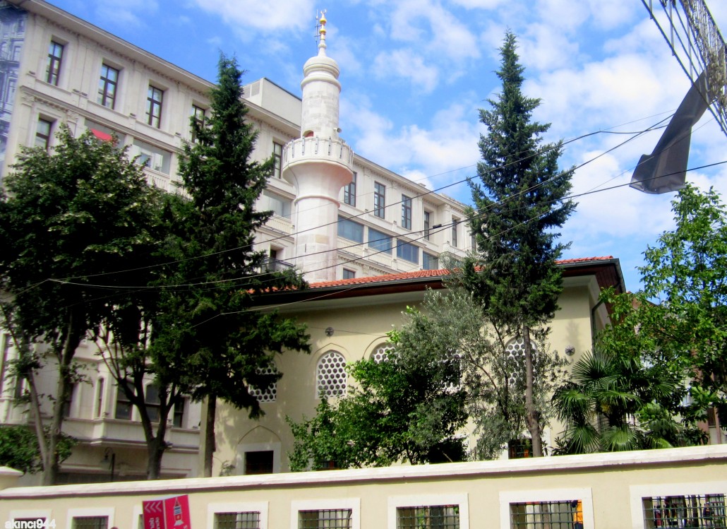 Hüseyinağa Camii Beyoğlu İstanbul